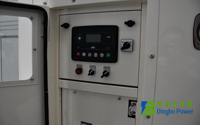 400KW康明斯静音箱式广西顶博发电机组制造4